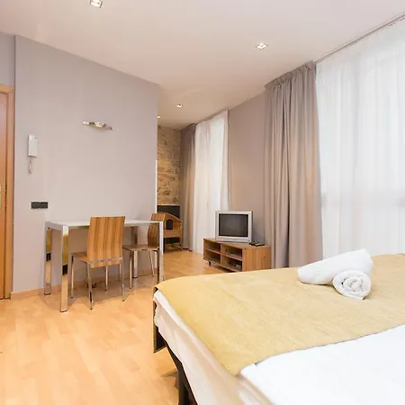 Apartment Ainb Born Tiradors Apartments *